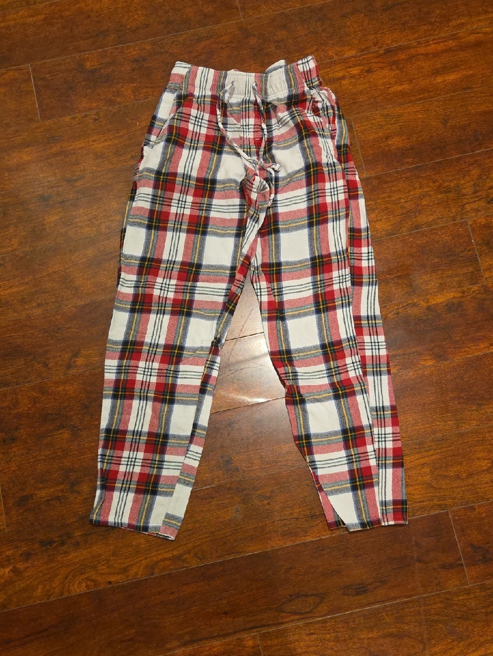 Old Navy Red and White Plaid Elastic-Waist Joggers